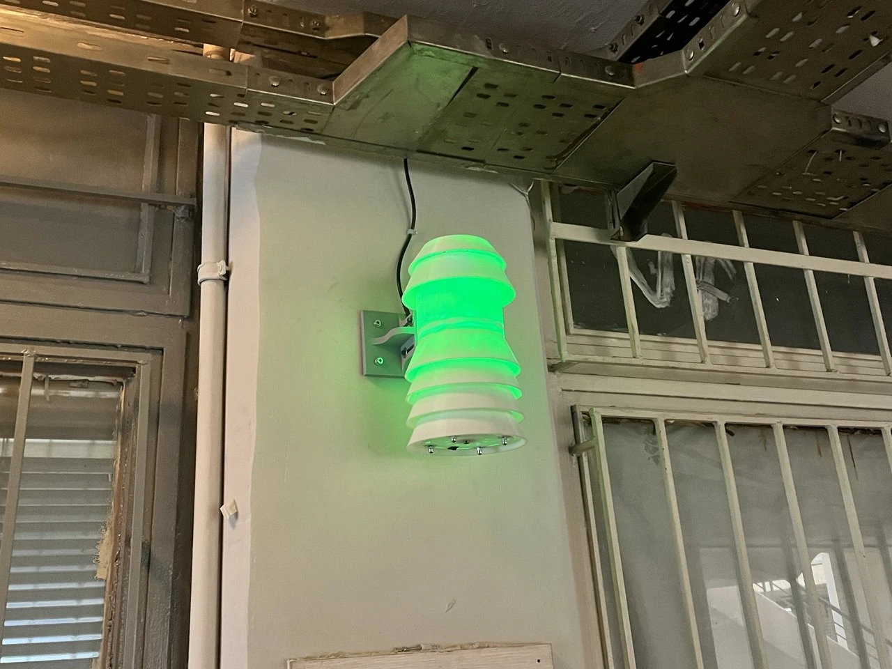 AQI Sensor Green Glow
